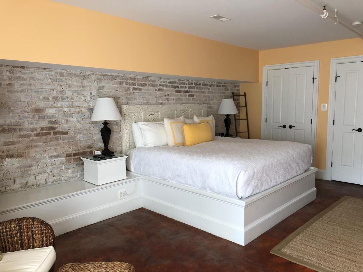 Suites at 249 Culpeper Extérieur photo