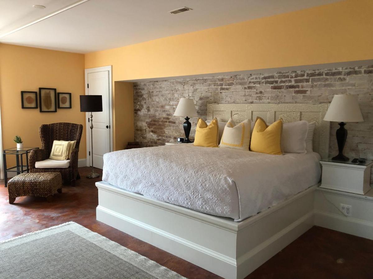 Suites at 249 Culpeper Extérieur photo